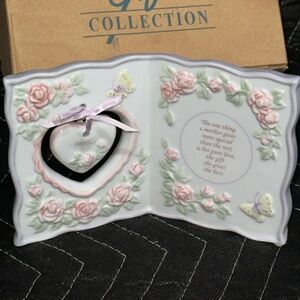 Mother Pure Love Shelf Decor Ceramic Roses Butterfly Heart Charm Gift